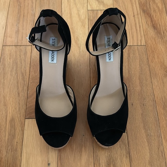 STEVE MADDEN | SUMMER WEDGE SANDALS | BLACK SUEDE | size 10 - Picture 5 of 7
